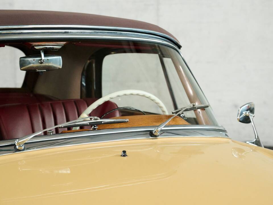 Immagine 23/50 di Mercedes-Benz 220 S Cabriolet (1958)