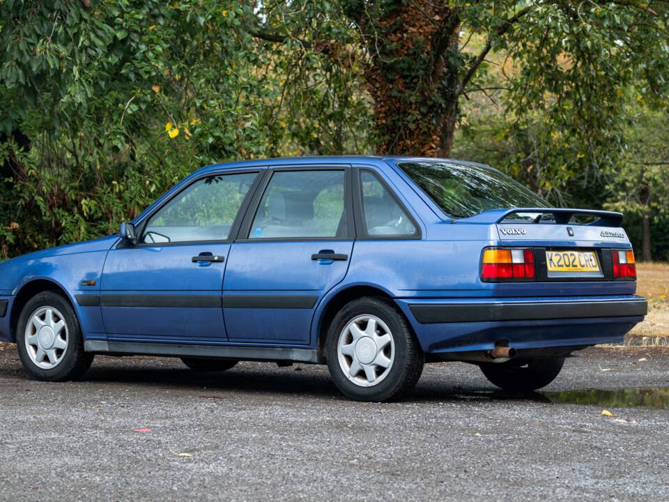 Immagine 3/50 di Volvo 440 Turbo (1992)