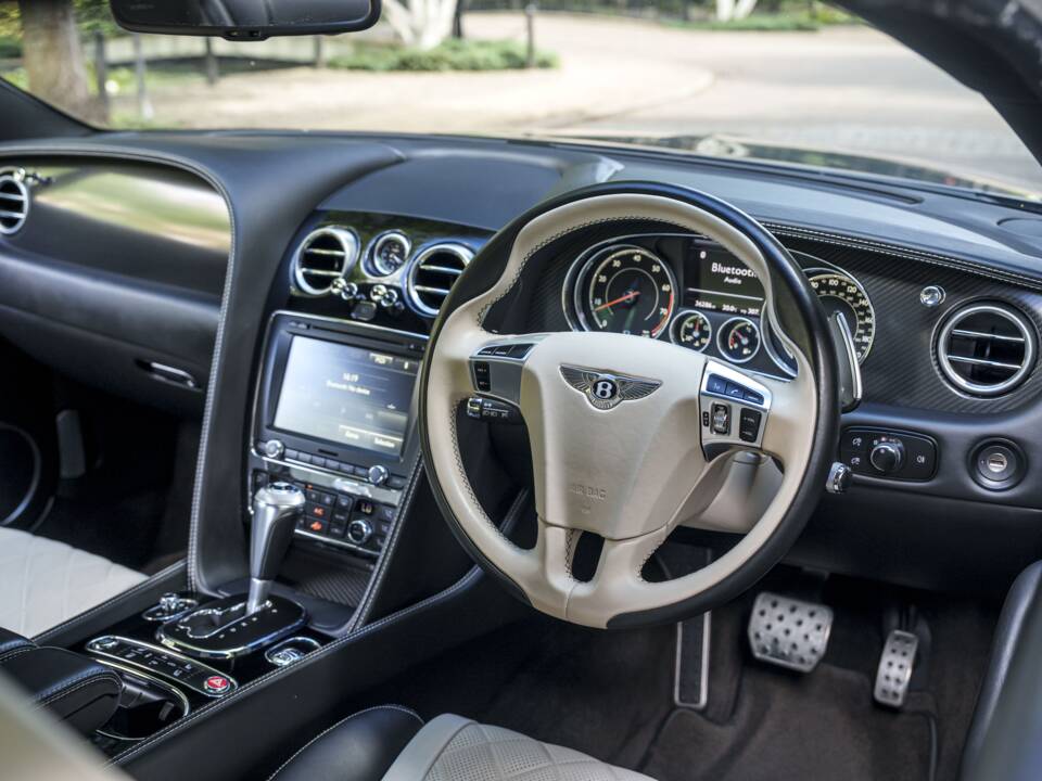 Imagen 14/35 de Bentley Continental GT V8 S (2016)