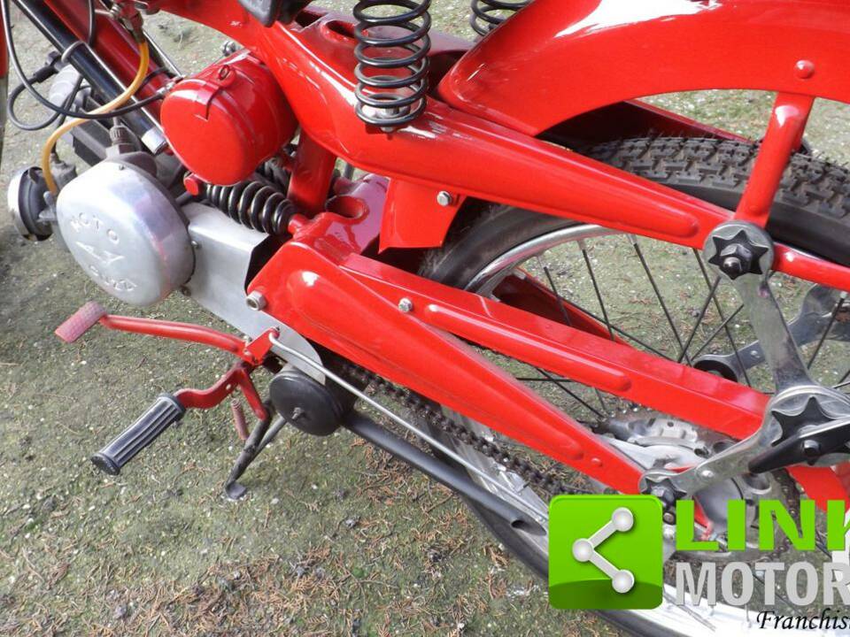 Afbeelding 9/10 van Moto Guzzi DUMMY (1952)