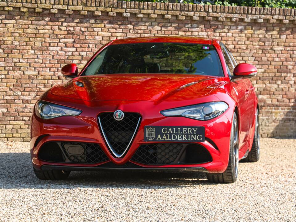 Bild 32/50 von Alfa Romeo Giulia Quadrifoglio (2017)