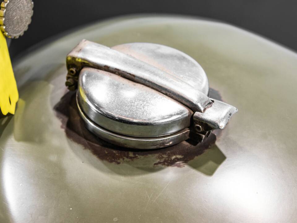 Image 15/22 de Moto Guzzi DUMMY (1970)