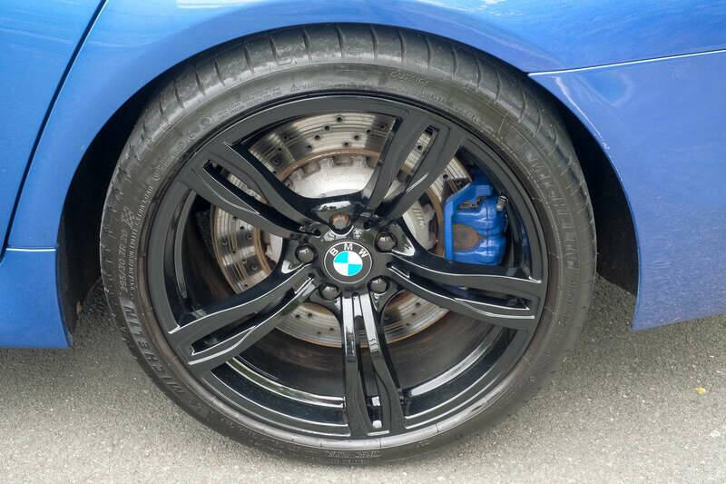 Image 35/50 of BMW M5 (2014)