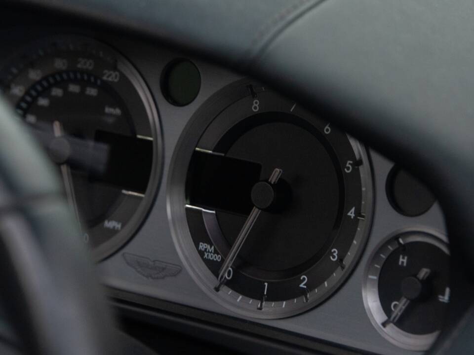 Bild 18/50 von Aston Martin DB 9 Volante (2006)