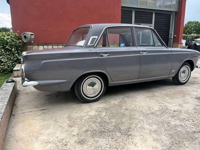 Image 2/30 de Ford Cortina 1200 Deluxe (1965)