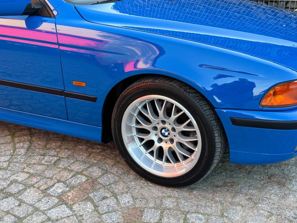 Image 78/100 of BMW 540i Touring (1998)