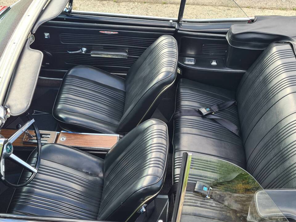 Image 14/23 of Pontiac GTO (1967)