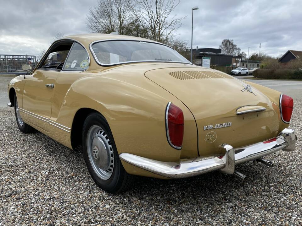 Image 3/34 of Volkswagen Karmann Ghia 1600 (1970)