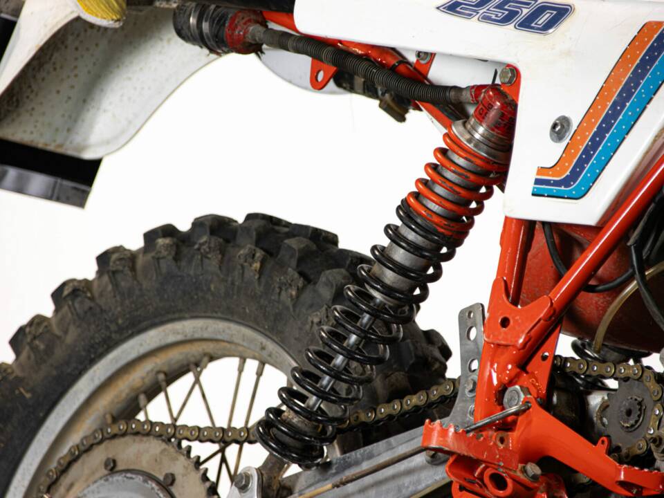 Image 25/41 of KTM GS 250 (1981)