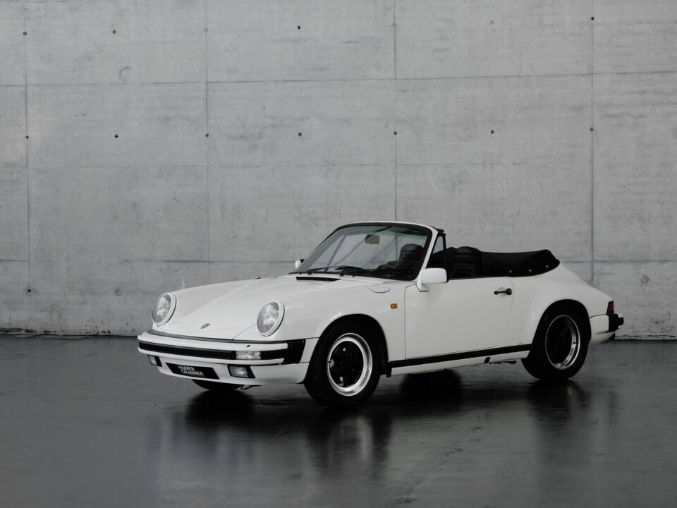 Image 3/46 de Porsche 911 Carrera 3.2 (1984)
