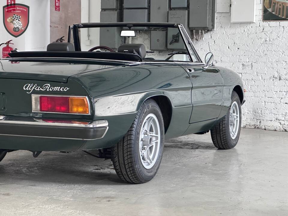 Immagine 60/68 di Alfa Romeo Spider Veloce 2000 (1977)