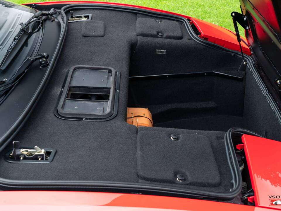 Bild 32/53 von Ferrari F 355 Berlinetta (1996)