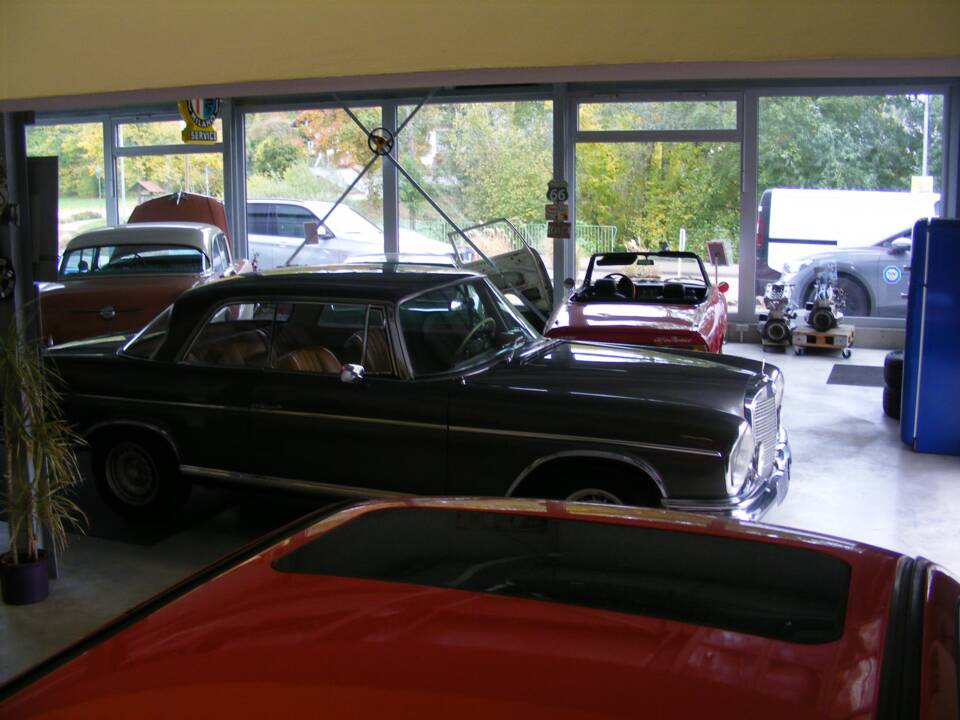 Afbeelding 56/68 van Mercedes-Benz 300 SE (1964)