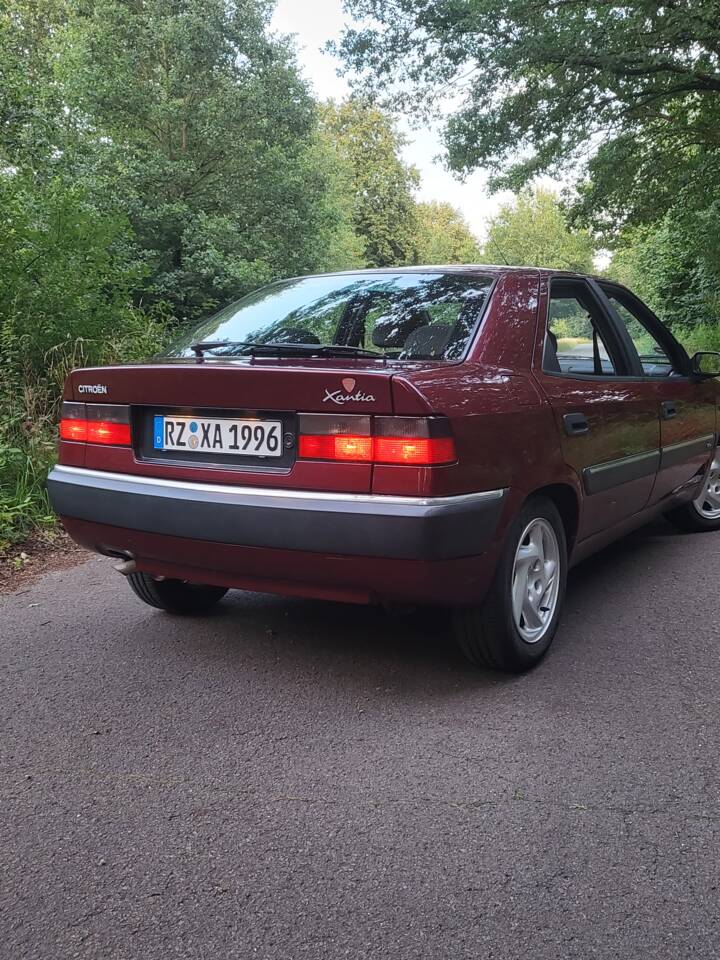 Image 6/9 of Citroën Xantia 1.8i 16V (1995)