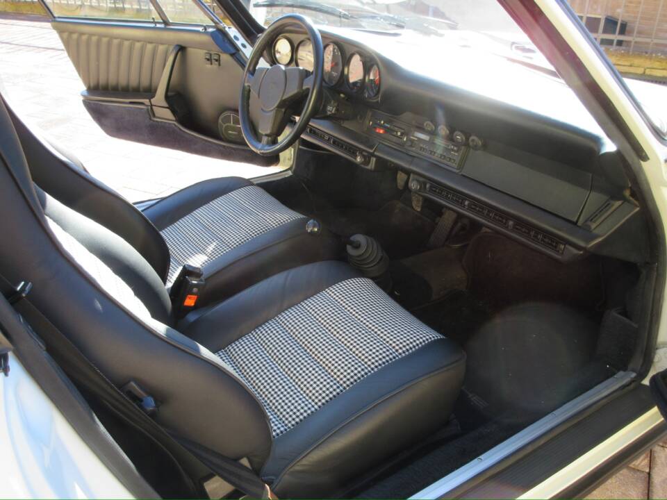 Bild 7/93 von Porsche 911 Carrera 3.0 (1976)