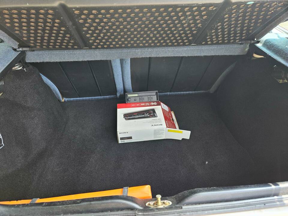 Image 9/13 de Volkswagen Golf II 1.3 (1988)