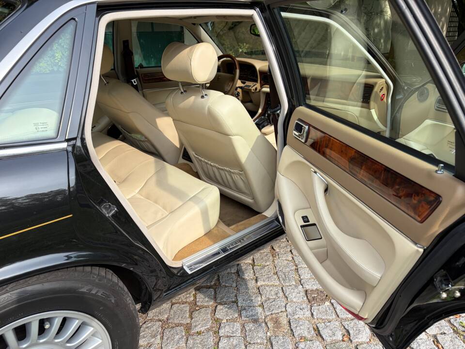 Bild 14/57 von Jaguar XJR 4.0 Supercharged (1997)
