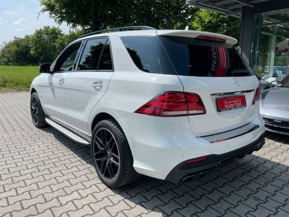 Imagen 6/19 de Mercedes-Benz GLE 350 d 4MATIC (2016)