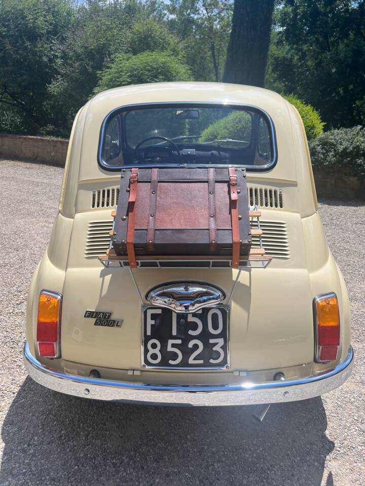 Bild 8/21 von FIAT 500 L (1970)