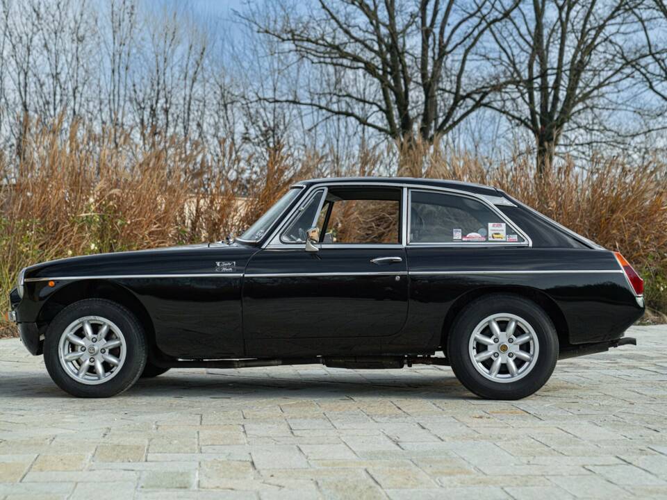 Image 4/50 of MG MGB GT (1978)