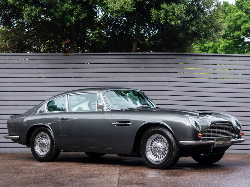 Imagen 1/49 de Aston Martin DB 6 Mk II (1970)