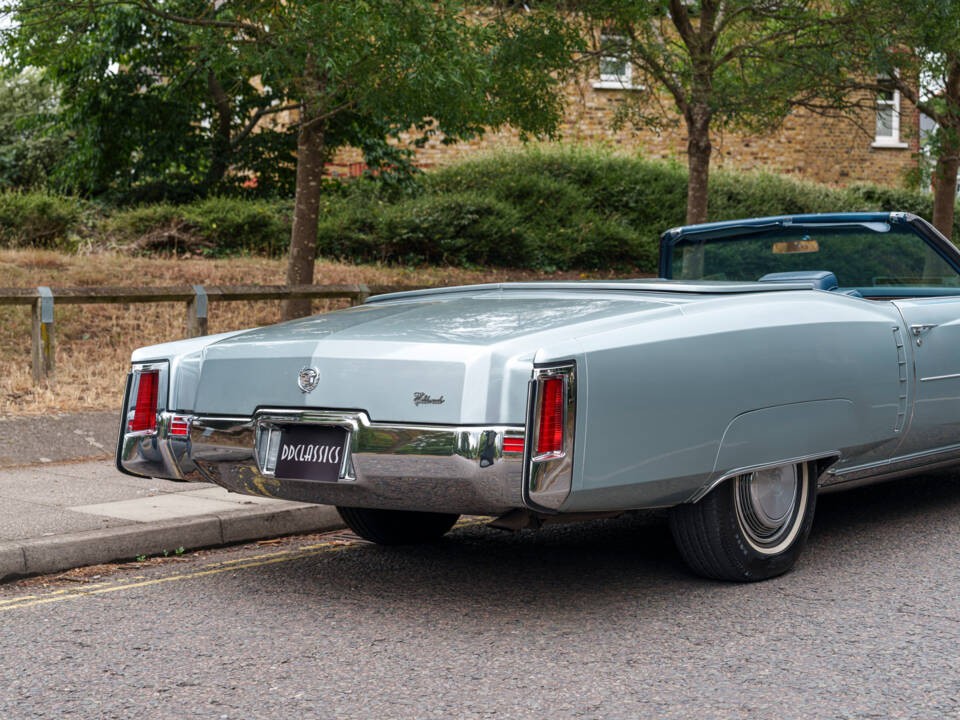 Image 17/30 of Cadillac Fleetwood Eldorado Convertible (1972)