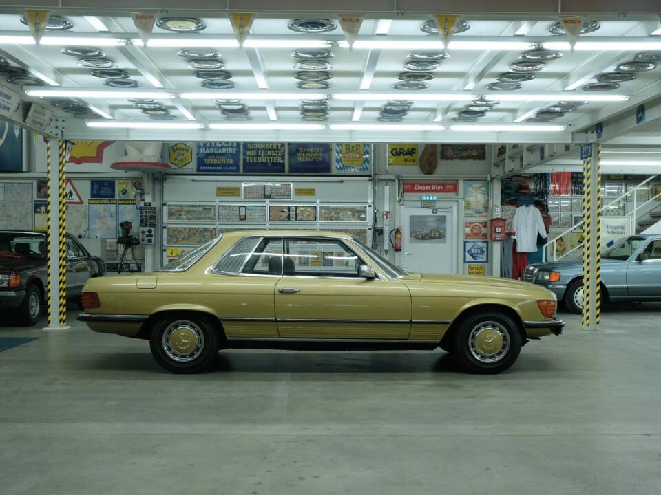 Image 13/50 de Mercedes-Benz 280 SLC (1977)