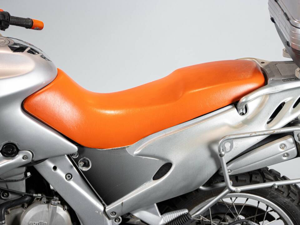 Bild 24/50 von Aprilia Pegaso 650 (1999)