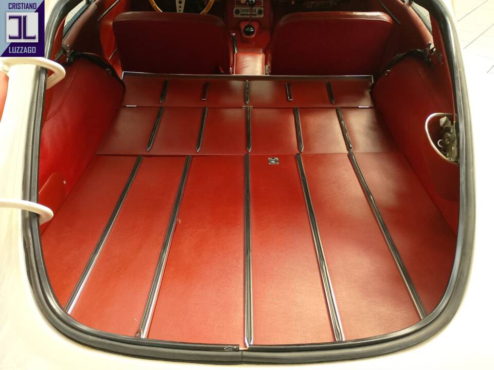 Bild 35/54 von Jaguar E-Type 4.2 (1967)