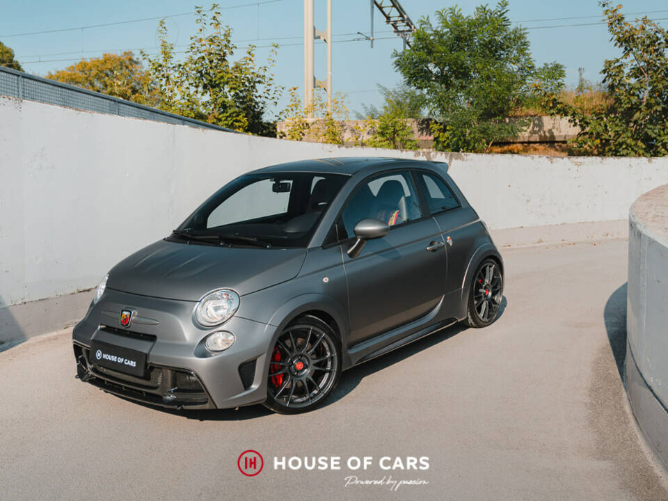 Bild 2/50 von Abarth 695 Biposto (2016)