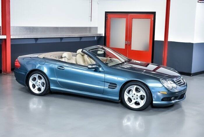 Image 7/7 of Mercedes-Benz SL 500 (2005)