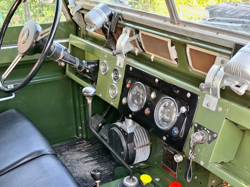 Bild 32/33 von Land Rover 88 (1965)