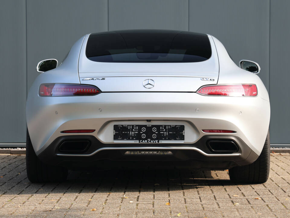Image 37/56 of Mercedes-AMG GT-S (2017)