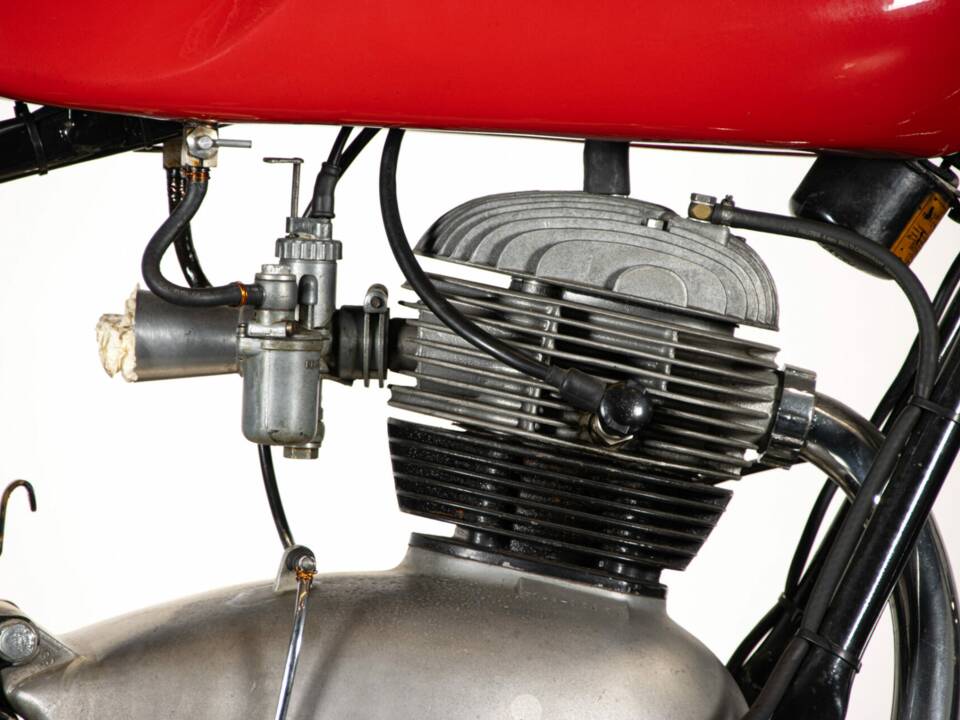 Immagine 33/50 di Gilera 175 Sport (1956)
