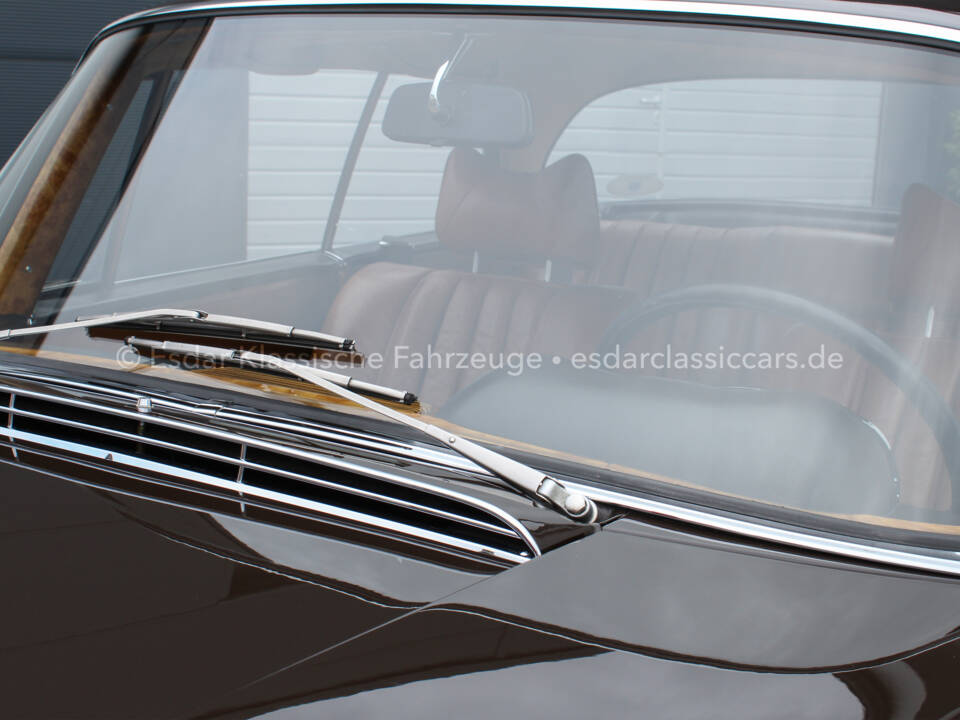 Image 19/35 of Mercedes-Benz 280 SE 3,5 (1970)