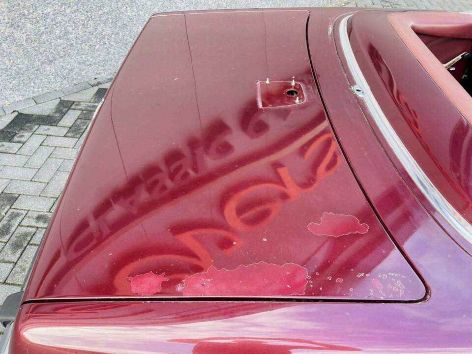 Afbeelding 16/36 van Mercedes-Benz 560 SL (1986)