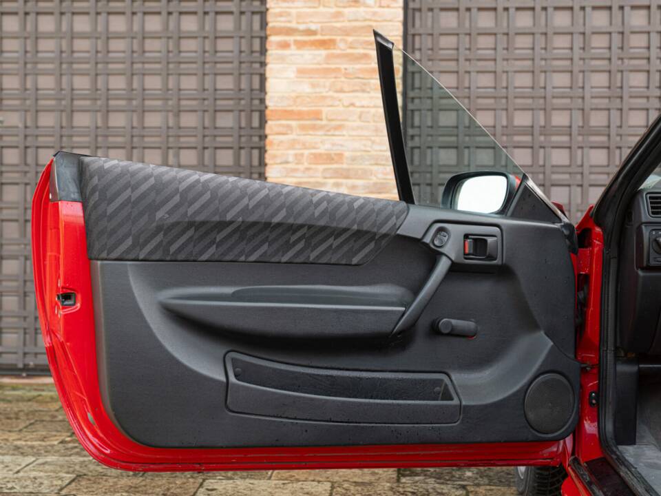 Bild 38/50 von Opel Calibra 2,0 Piecha (1993)