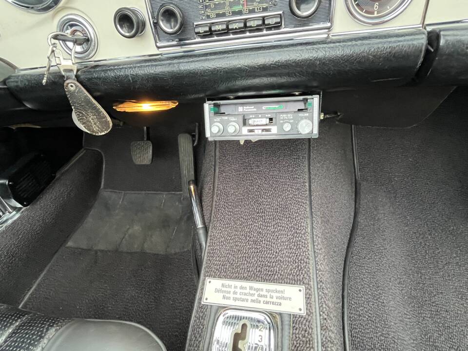 Image 47/100 of Mercedes-Benz 280 SL (1970)