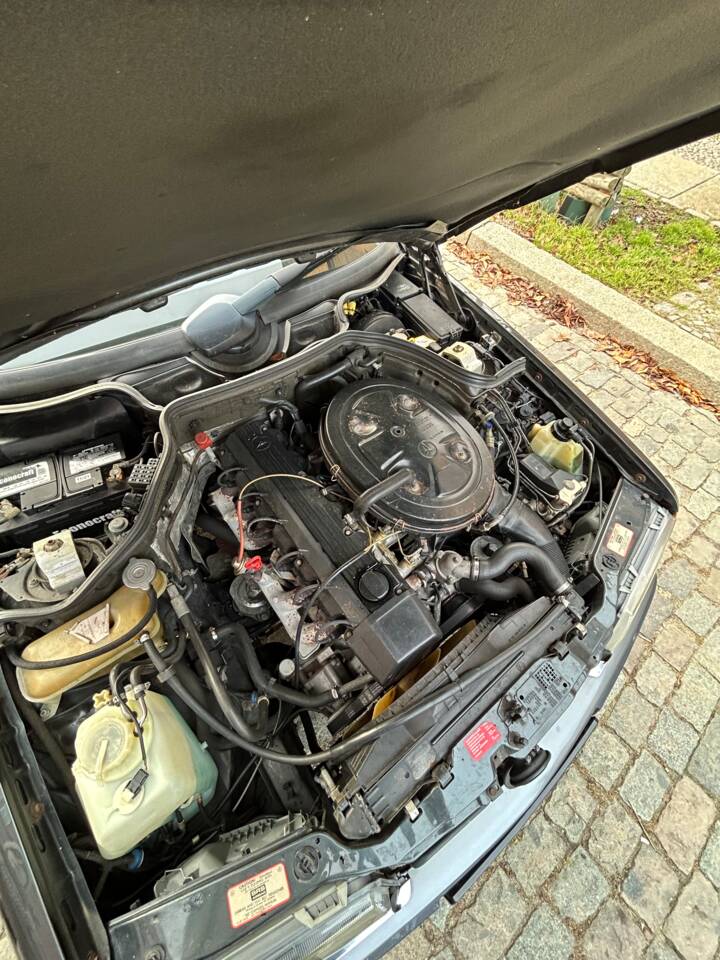 Image 20/21 of Mercedes-Benz 300 TE 4-Matic (1992)