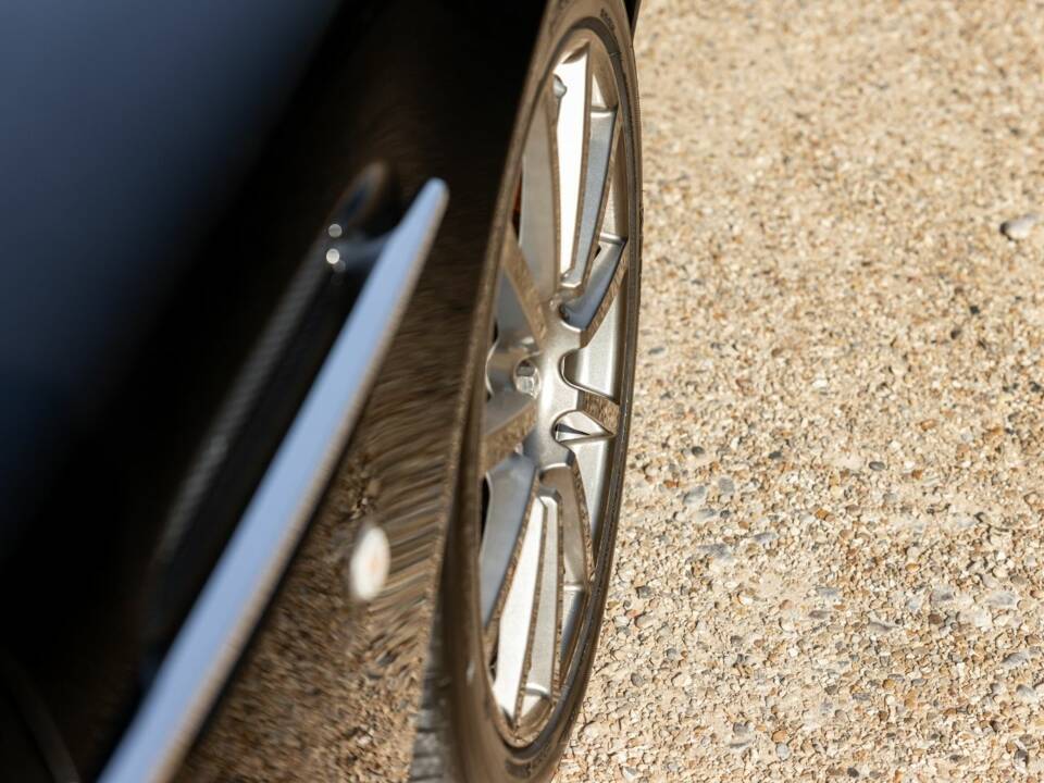 Bild 32/65 von Aston Martin V12 Vanquish S (2007)