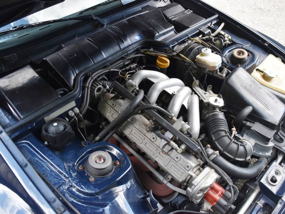 Immagine 38/40 di Porsche 944 (1985)