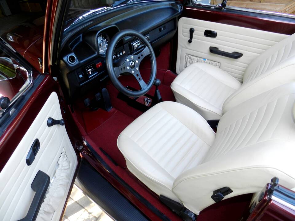 Image 9/54 de Volkswagen Beetle 1303 LS (1978)