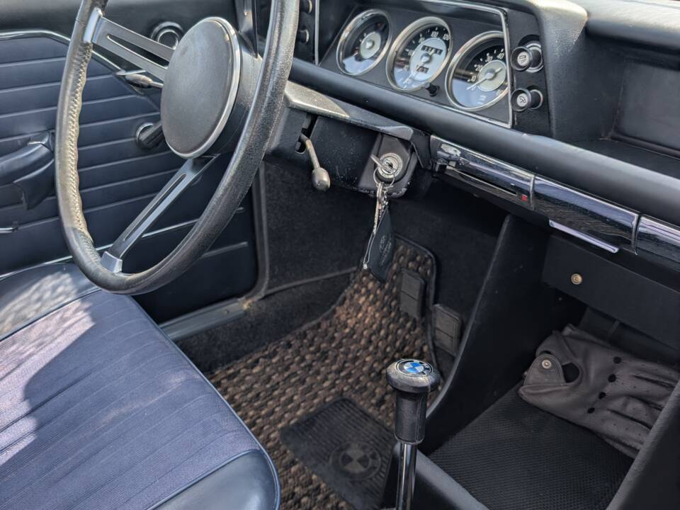 Image 24/41 of BMW 2002 (1968)