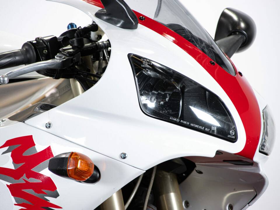 Bild 36/50 von Yamaha YZF 1000 R1 (1998)