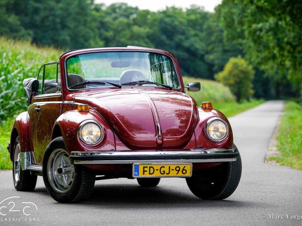 Bild 27/56 von Volkswagen Käfer 1303 &quot;Champagne Edition&quot; (1978)