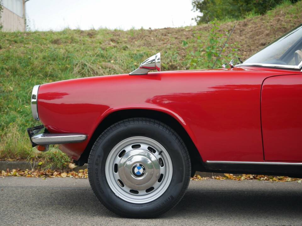 Immagine 11/38 di BMW 1600 GT (1968)