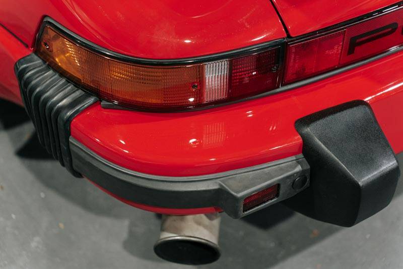 Image 9/40 de Porsche 911 Turbo 3.3 (1986)