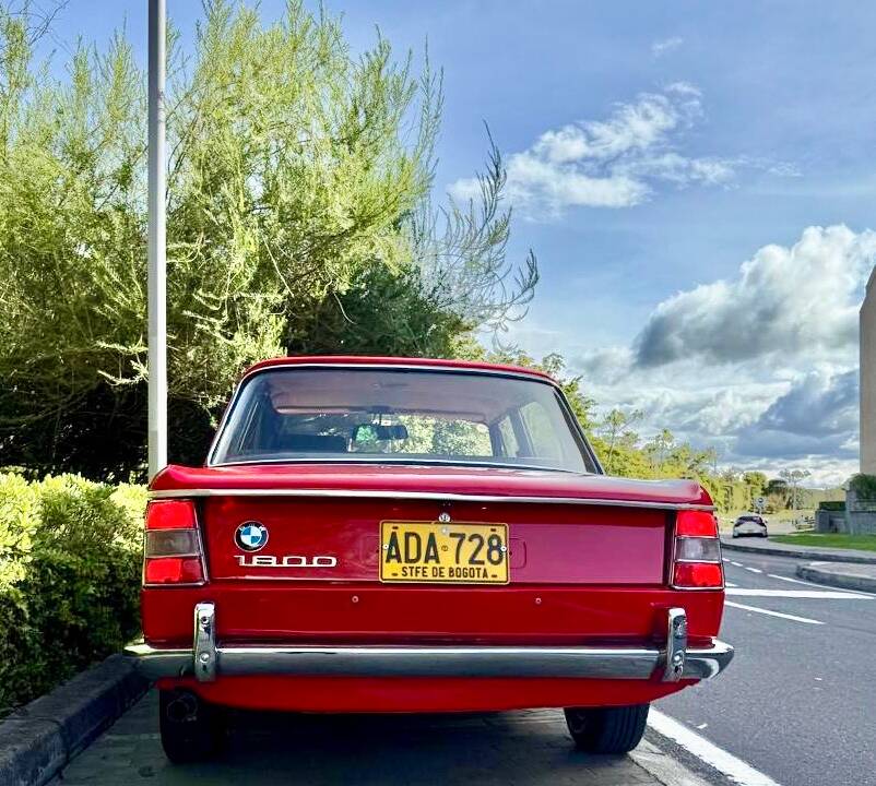 Image 4/12 of BMW 1800 (1968)