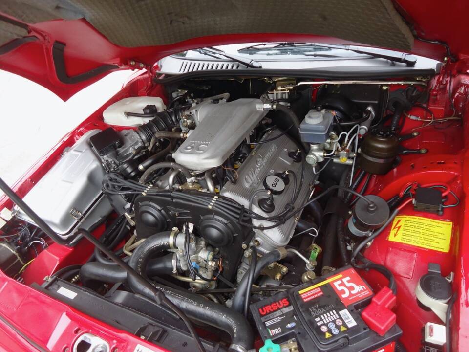Image 21/32 of Alfa Romeo SZ (1990)