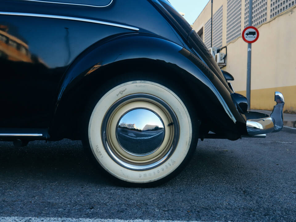 Image 51/130 of Volkswagen Beetle 1200 Export &quot;Oval&quot; (1954)